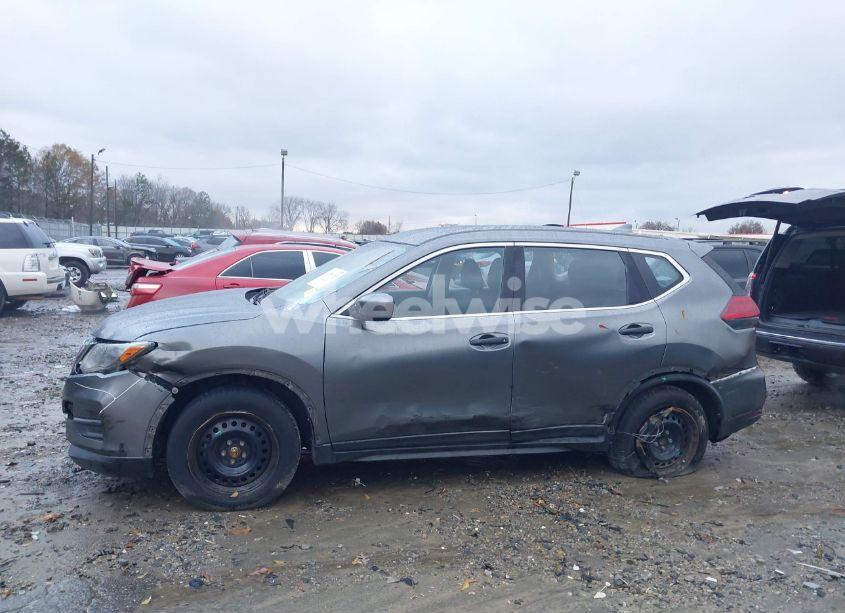 Photo 15 of 2017 Nissan Rogue S (VIN JN8AT2MT2HW136557)