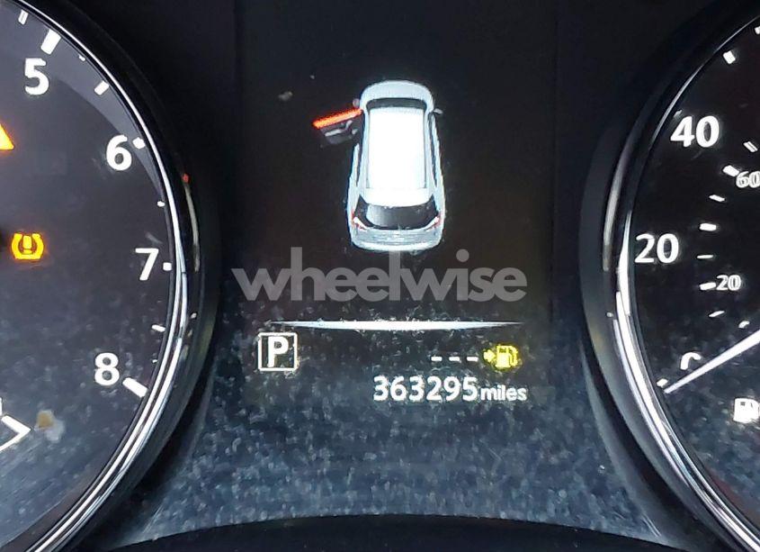 Photo 16 of 2017 Nissan Rogue S (VIN JN8AT2MT2HW136557)