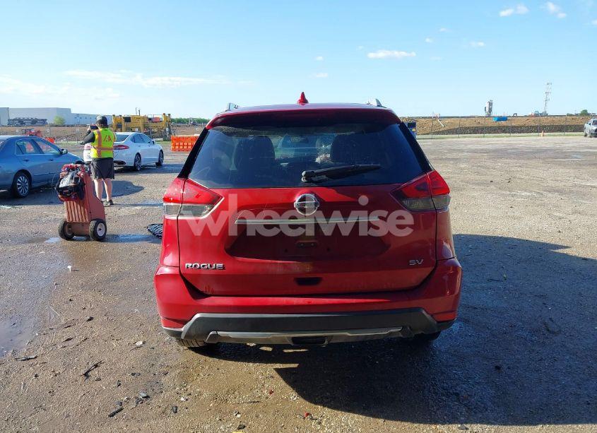 Photo 16 of 2017 Nissan Rogue SV (VIN JN8AT2MT2HW136624)