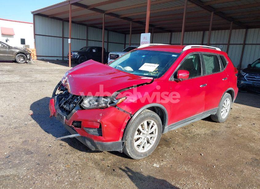 Photo 2 of 2017 Nissan Rogue SV (VIN JN8AT2MT2HW136624)