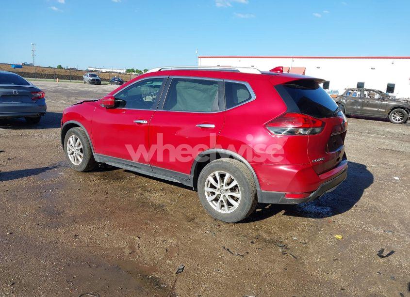 Photo 3 of 2017 Nissan Rogue SV (VIN JN8AT2MT2HW136624)