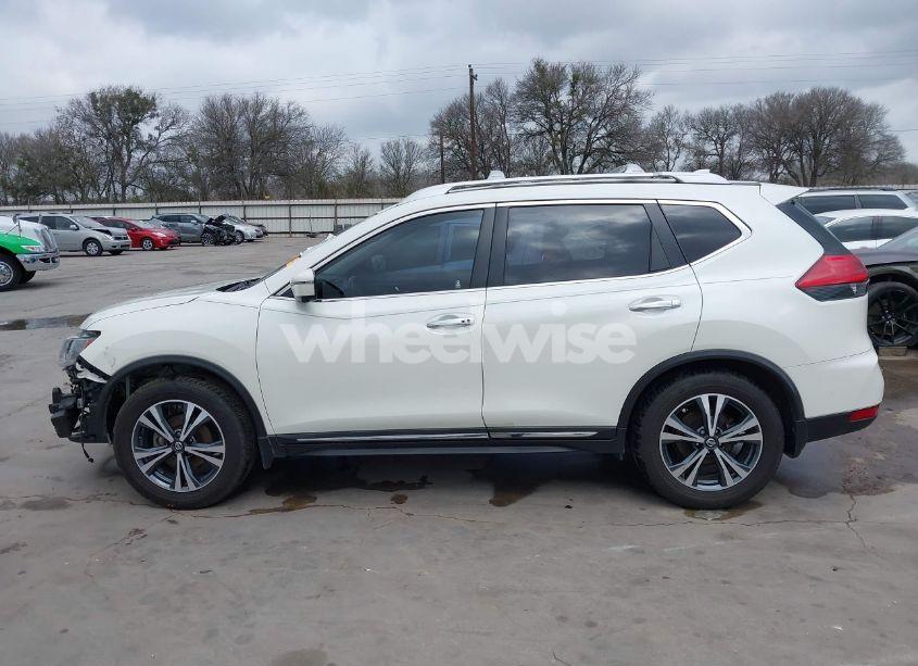 Photo 15 of 2017 Nissan Rogue SL (VIN JN8AT2MT2HW380211)