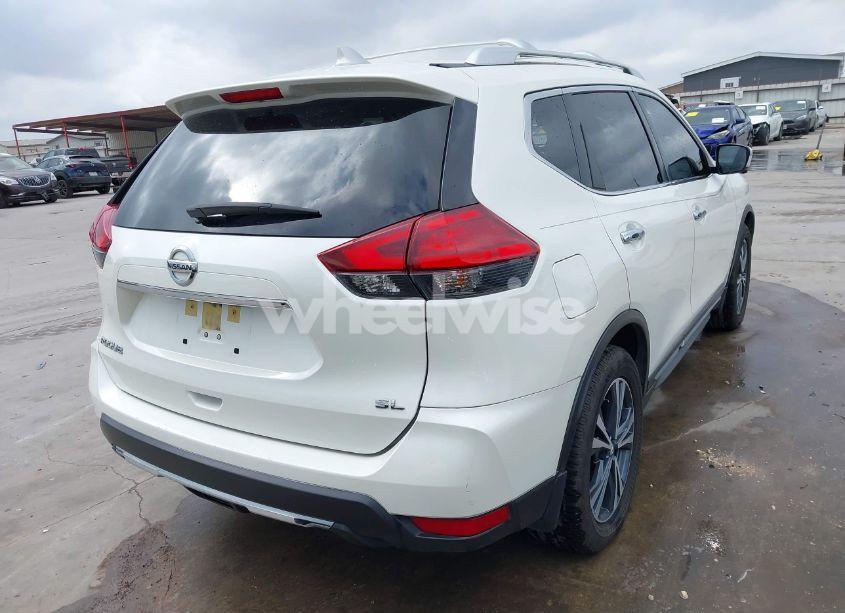 Photo 4 of 2017 Nissan Rogue SL (VIN JN8AT2MT2HW380211)