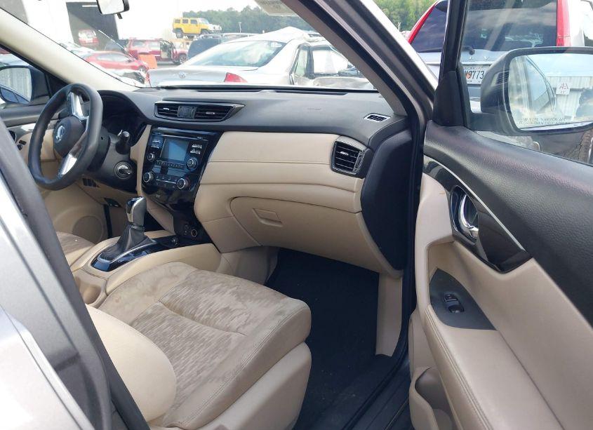 Photo 5 of 2017 Nissan Rogue S (VIN JN8AT2MT2HW385103)