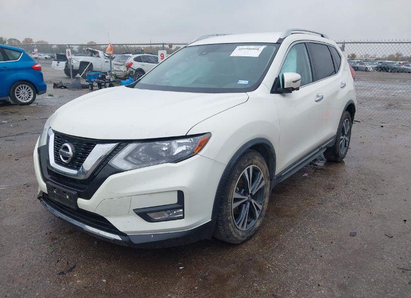 Photo 2 of 2017 Nissan Rogue SL (VIN JN8AT2MT2HW387840)