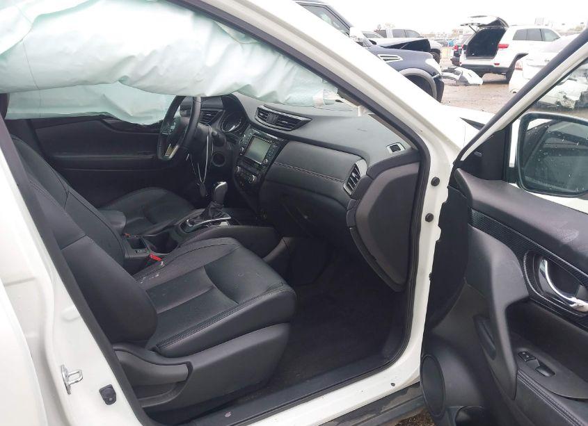 Photo 5 of 2017 Nissan Rogue SL (VIN JN8AT2MT2HW387840)