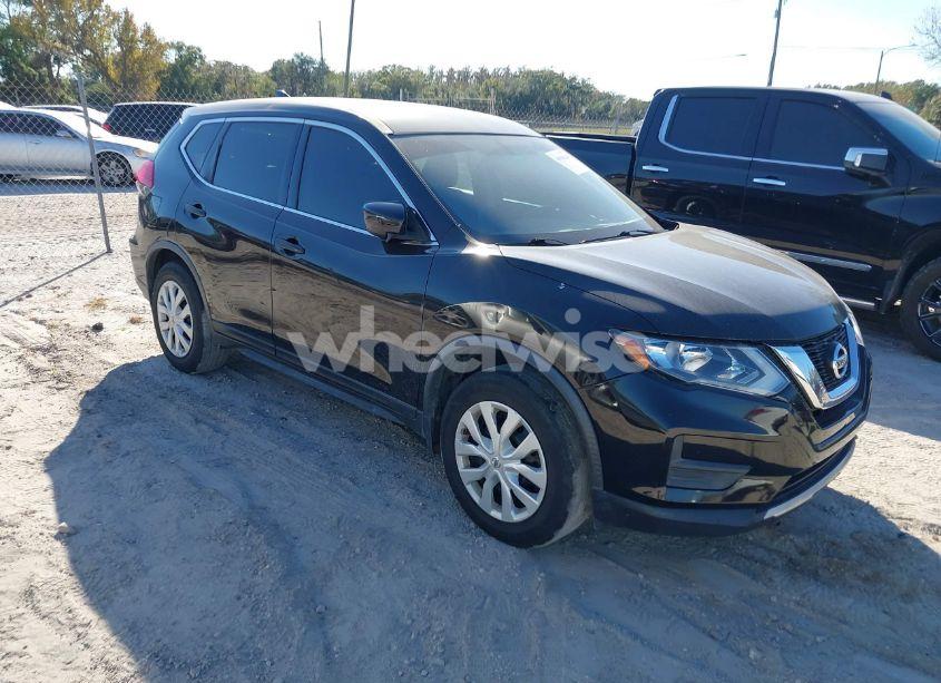 2017 Nissan Rogue S (VIN JN8AT2MT2HW390172) main photo