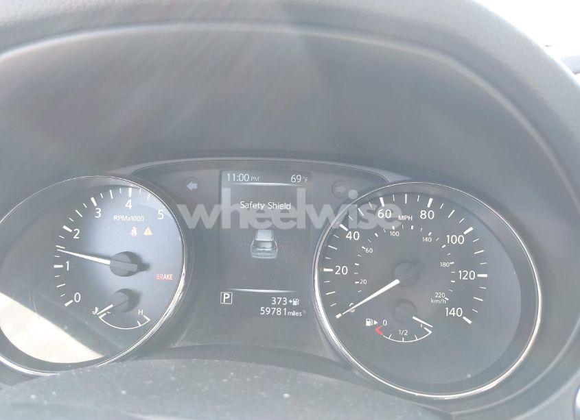 Photo 7 of 2017 Nissan Rogue SV (VIN JN8AT2MT2HW400778)