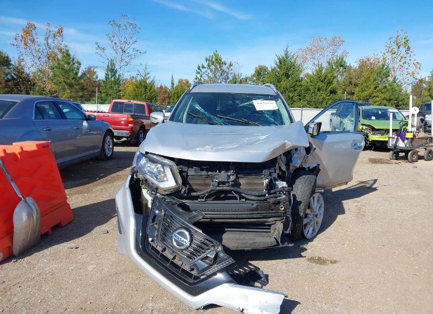 Photo 12 of 2018 Nissan Rogue SV (VIN JN8AT2MT2JW453521)