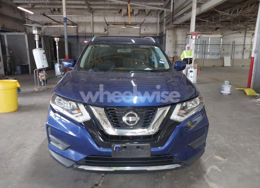 Photo 12 of 2018 Nissan Rogue SV (VIN JN8AT2MT2JW454409)