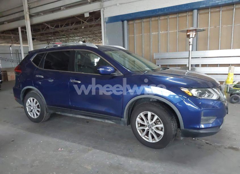 Photo 13 of 2018 Nissan Rogue SV (VIN JN8AT2MT2JW454409)