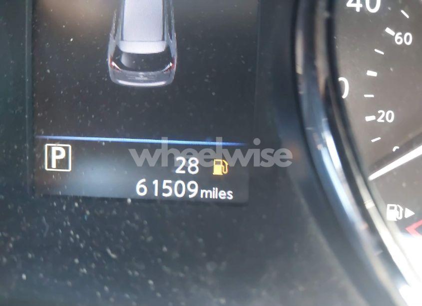 Photo 15 of 2018 Nissan Rogue SV (VIN JN8AT2MT2JW454409)