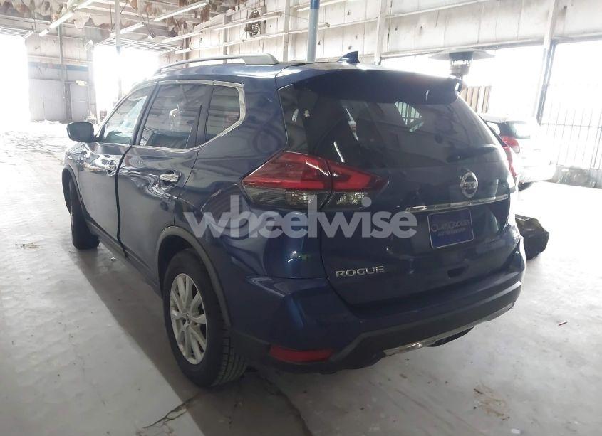 Photo 3 of 2018 Nissan Rogue SV (VIN JN8AT2MT2JW454409)