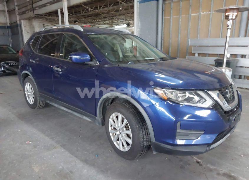 Photo 6 of 2018 Nissan Rogue SV (VIN JN8AT2MT2JW454409)