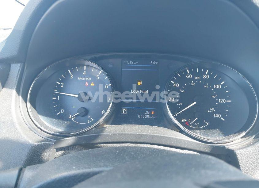 Photo 7 of 2018 Nissan Rogue SV (VIN JN8AT2MT2JW454409)