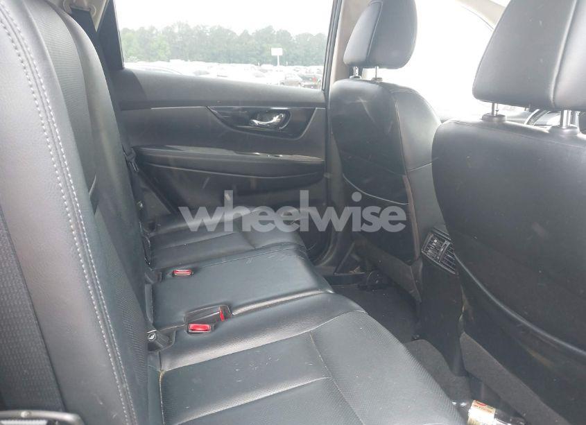 Photo 8 of 2018 Nissan Rogue SL (VIN JN8AT2MT2JW485840)