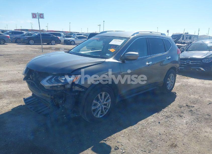 Photo 15 of 2019 Nissan Rogue SV (VIN JN8AT2MT2KW250131)