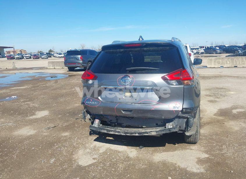 Photo 17 of 2019 Nissan Rogue SV (VIN JN8AT2MT2KW250131)