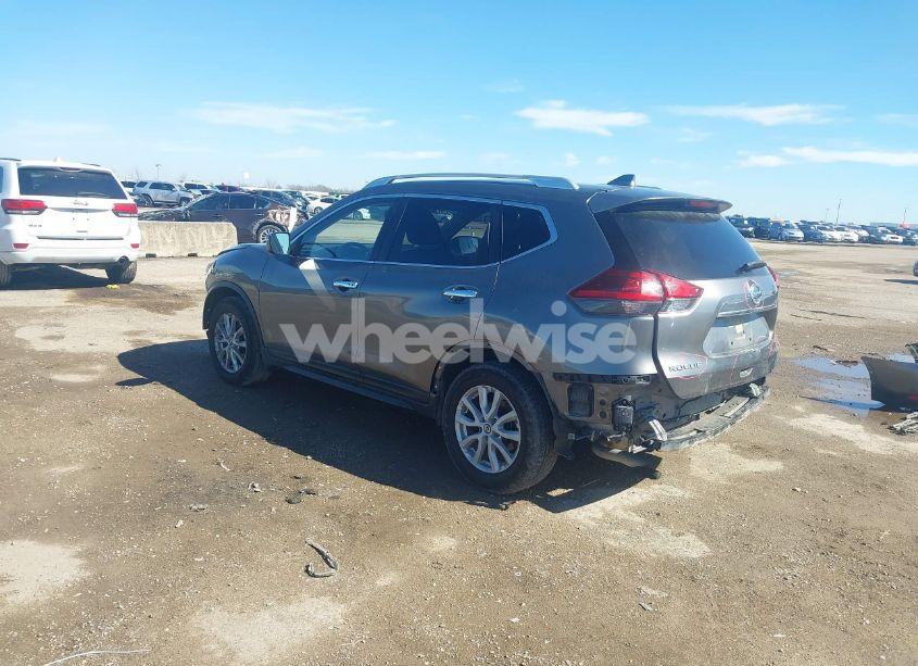 Photo 3 of 2019 Nissan Rogue SV (VIN JN8AT2MT2KW250131)