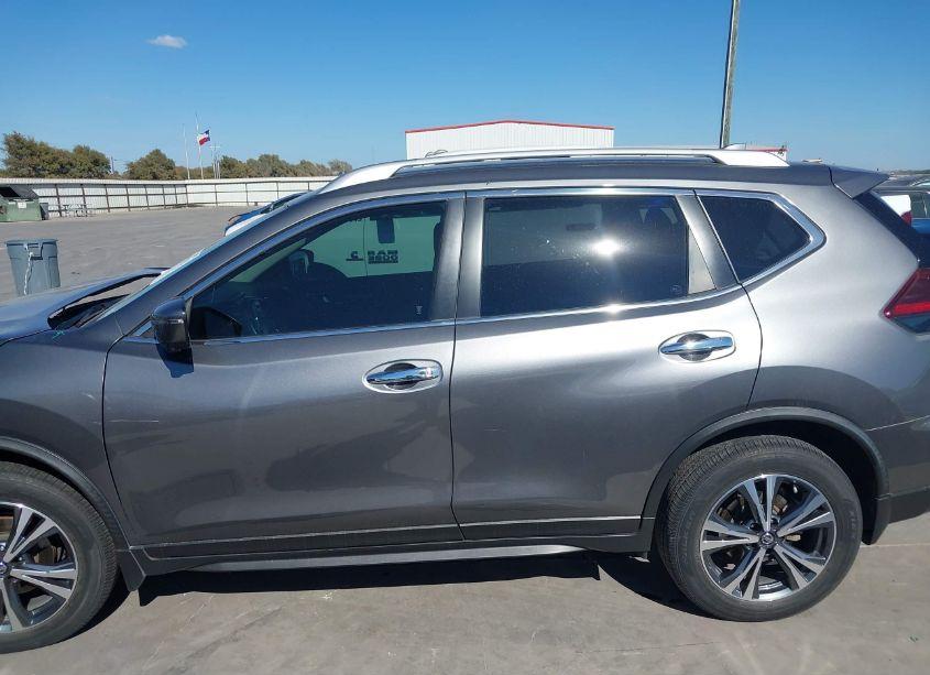Photo 15 of 2019 Nissan Rogue SV (VIN JN8AT2MT2KW256673)