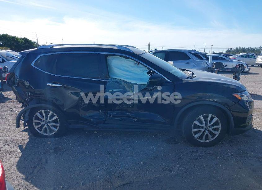 Photo 14 of 2019 Nissan Rogue SV (VIN JN8AT2MT2KW257600)