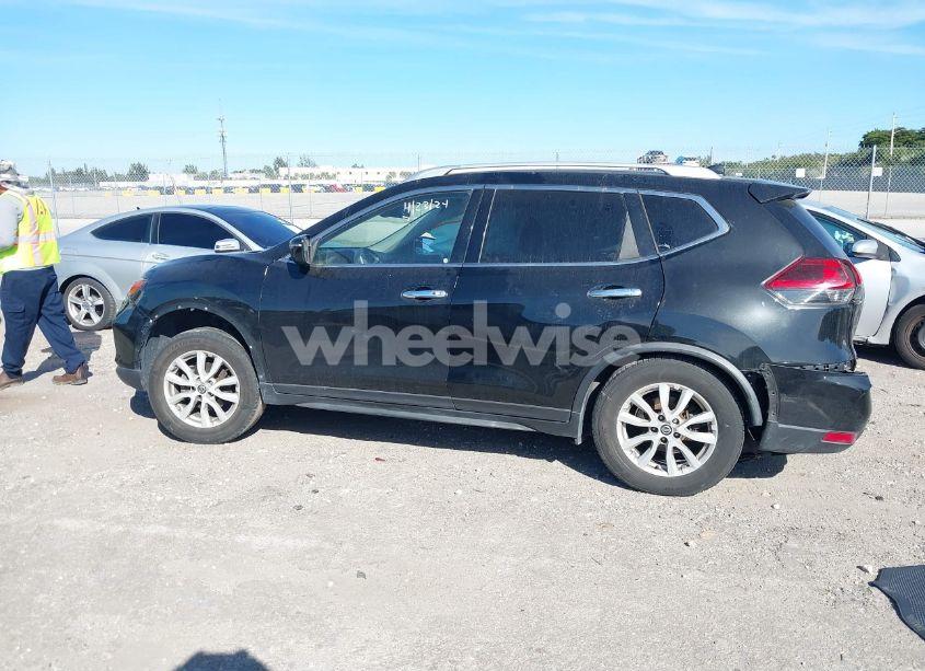 Photo 15 of 2019 Nissan Rogue SV (VIN JN8AT2MT2KW257600)