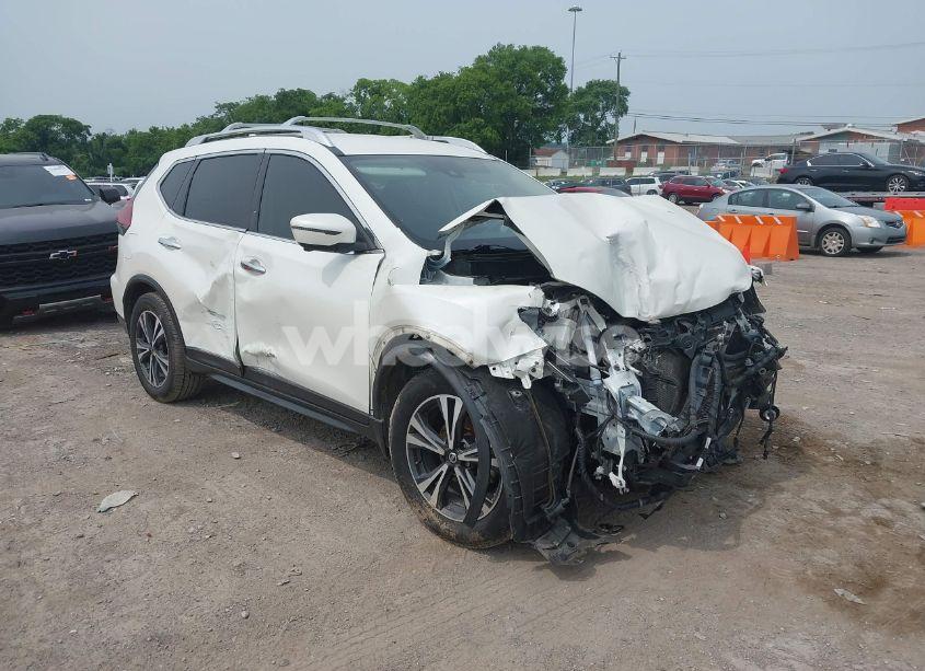 2019 Nissan Rogue SV (VIN JN8AT2MT2KW261808) main photo