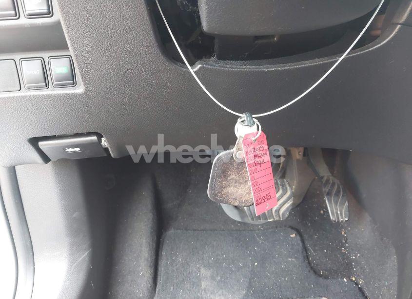 Photo 11 of 2019 Nissan Rogue SV (VIN JN8AT2MT2KW261808)