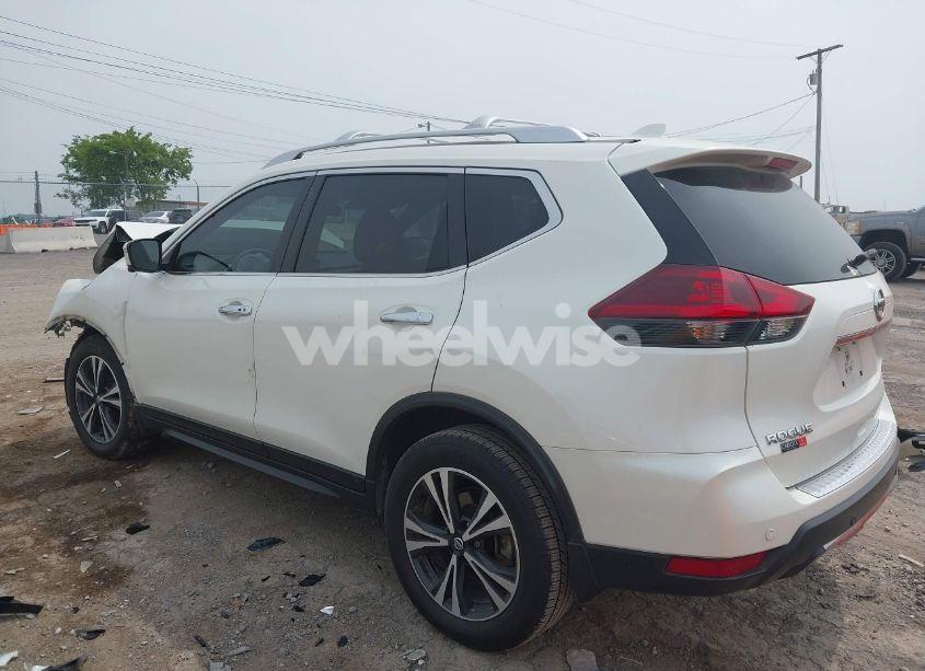 Photo 14 of 2019 Nissan Rogue SV (VIN JN8AT2MT2KW261808)