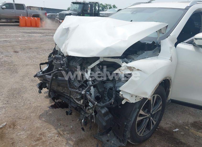 Photo 6 of 2019 Nissan Rogue SV (VIN JN8AT2MT2KW261808)