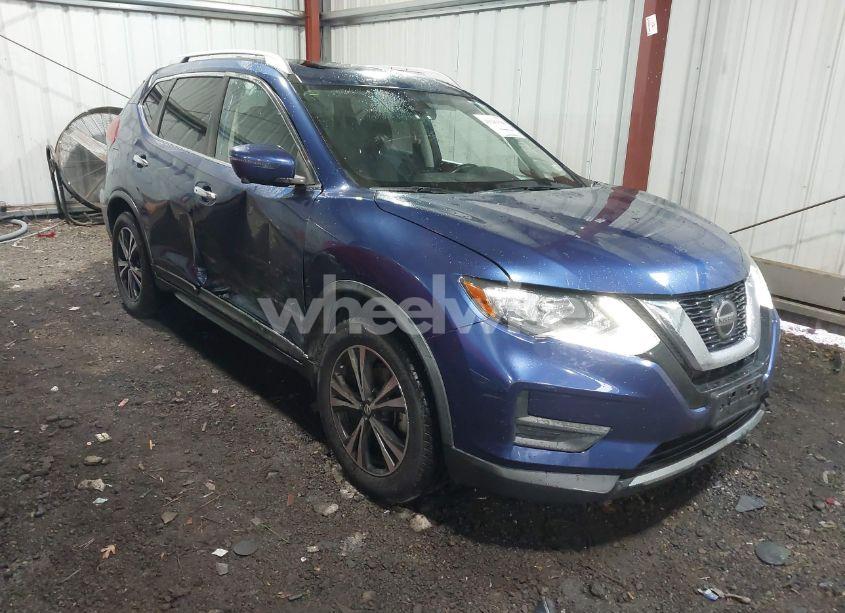 2019 Nissan Rogue SV (VIN JN8AT2MT2KW265647) main photo