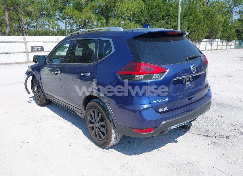 Photo 3 of 2020 Nissan Rogue SV FWD (VIN JN8AT2MT2LW001491)