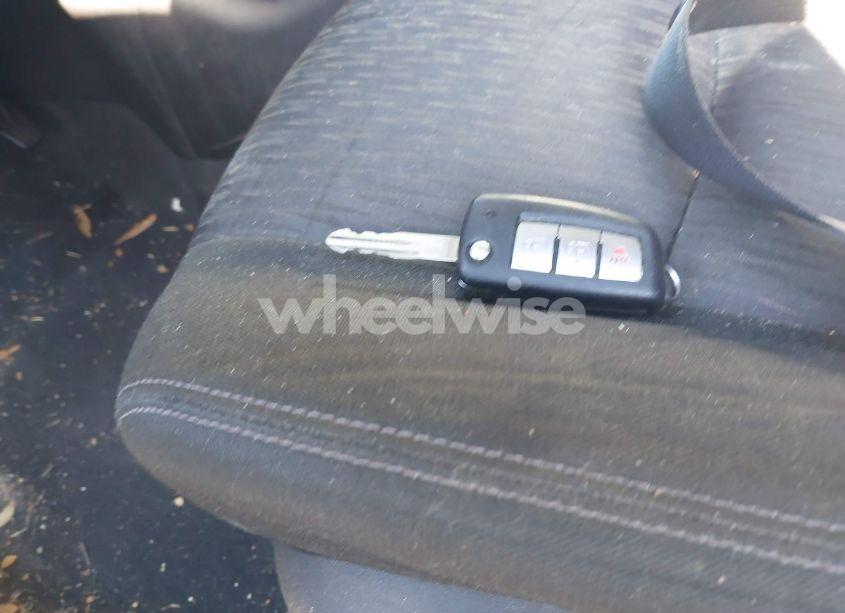 Photo 11 of 2020 Nissan Rogue S FWD (VIN JN8AT2MT2LW001880)