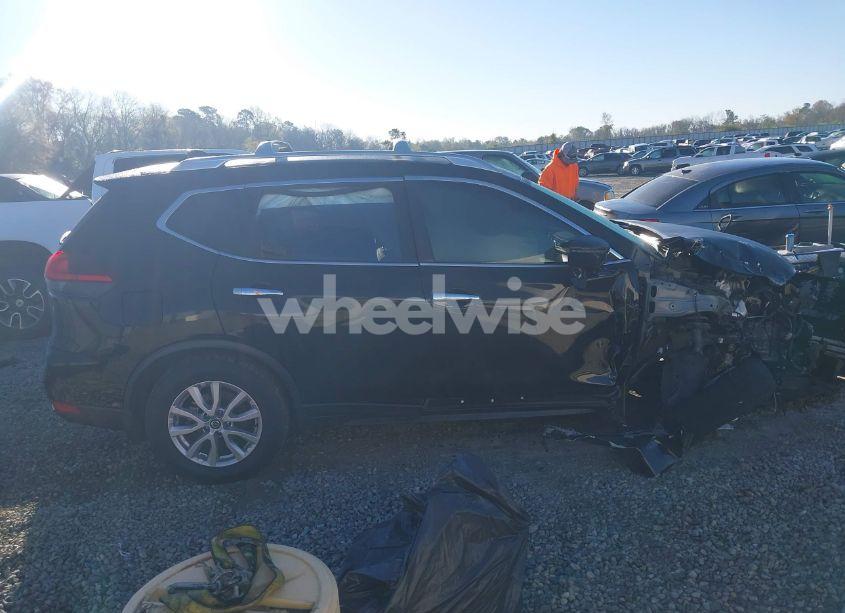 Photo 13 of 2020 Nissan Rogue S FWD (VIN JN8AT2MT2LW001880)