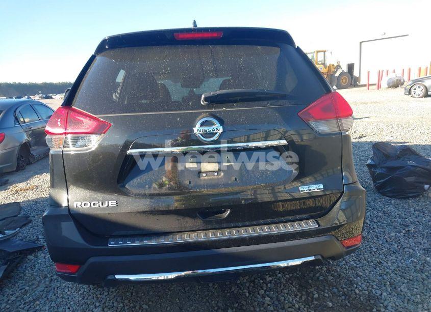 Photo 16 of 2020 Nissan Rogue S FWD (VIN JN8AT2MT2LW001880)