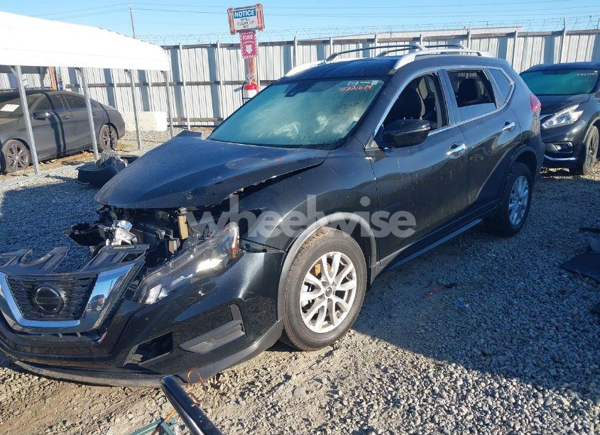 Photo 2 of 2020 Nissan Rogue S FWD (VIN JN8AT2MT2LW001880)
