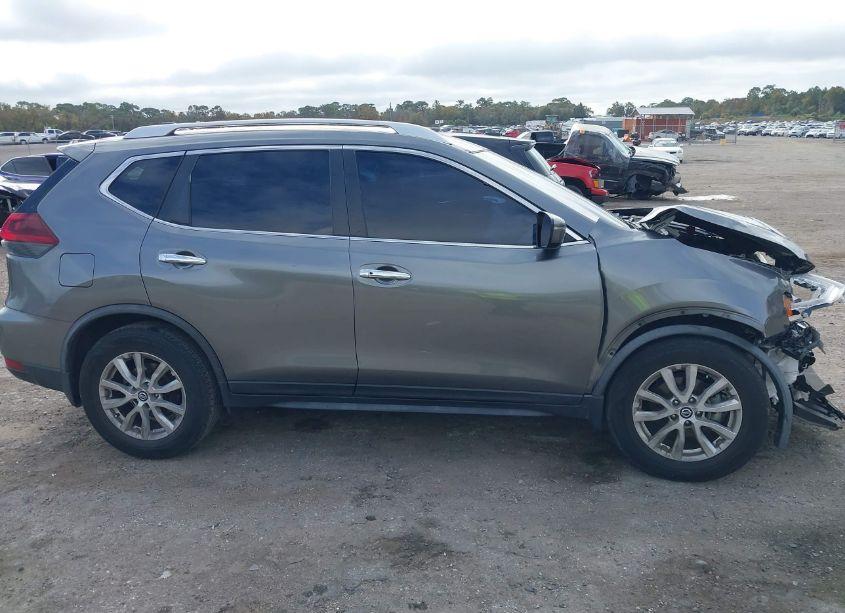 Photo 14 of 2020 Nissan Rogue SV FWD (VIN JN8AT2MT2LW009512)