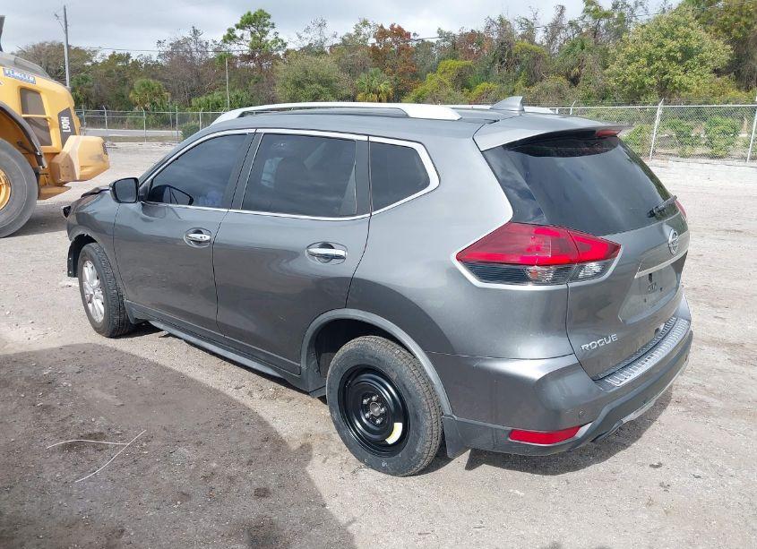 Photo 3 of 2020 Nissan Rogue SV FWD (VIN JN8AT2MT2LW009512)