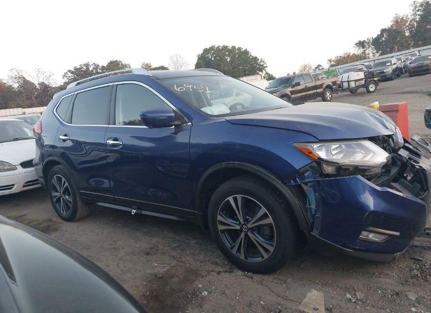 Photo 13 of 2020 Nissan Rogue SV FWD (VIN JN8AT2MT2LW016959)