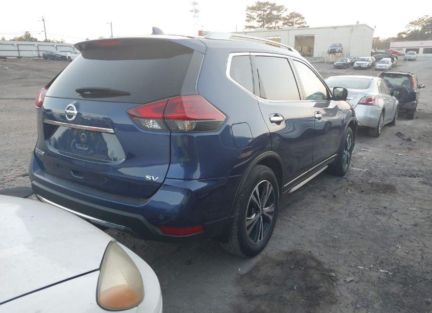 Photo 4 of 2020 Nissan Rogue SV FWD (VIN JN8AT2MT2LW016959)