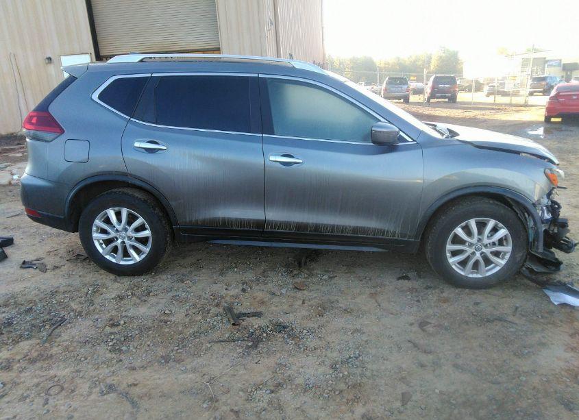 Photo 14 of 2020 Nissan Rogue S FWD (VIN JN8AT2MT2LW035270)