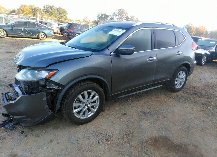 Photo 2 of 2020 Nissan Rogue S FWD (VIN JN8AT2MT2LW035270)