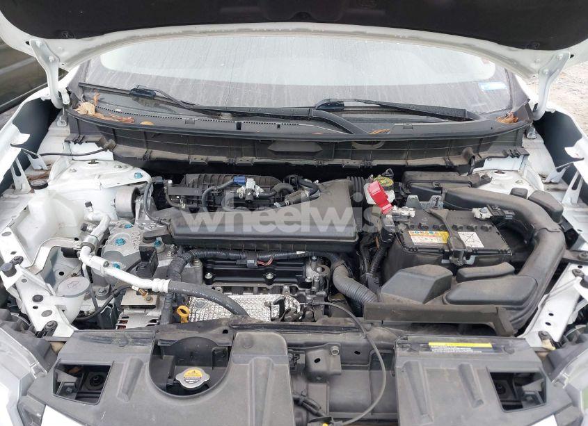 Photo 10 of 2020 Nissan Rogue S FWD (VIN JN8AT2MT2LW037407)