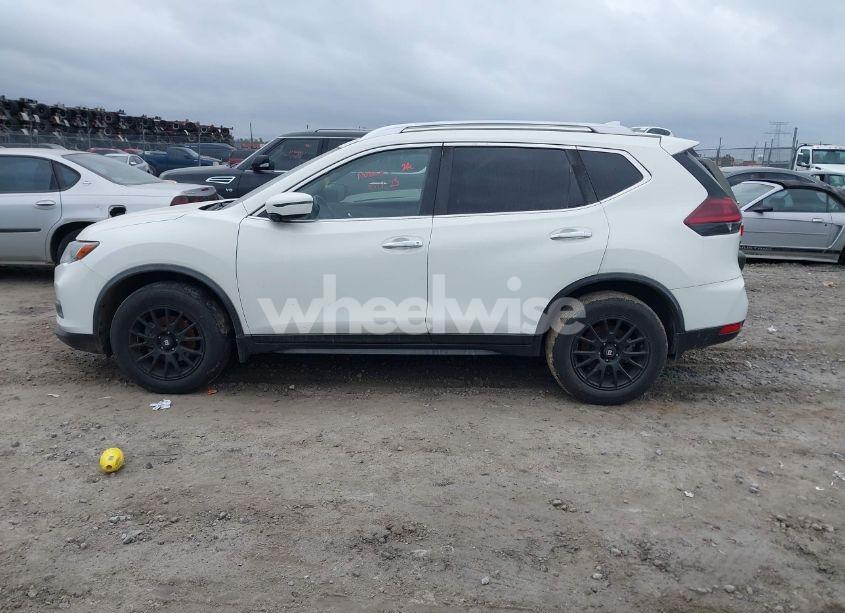Photo 14 of 2020 Nissan Rogue S FWD (VIN JN8AT2MT2LW037407)
