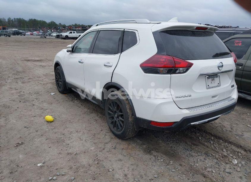 Photo 3 of 2020 Nissan Rogue S FWD (VIN JN8AT2MT2LW037407)