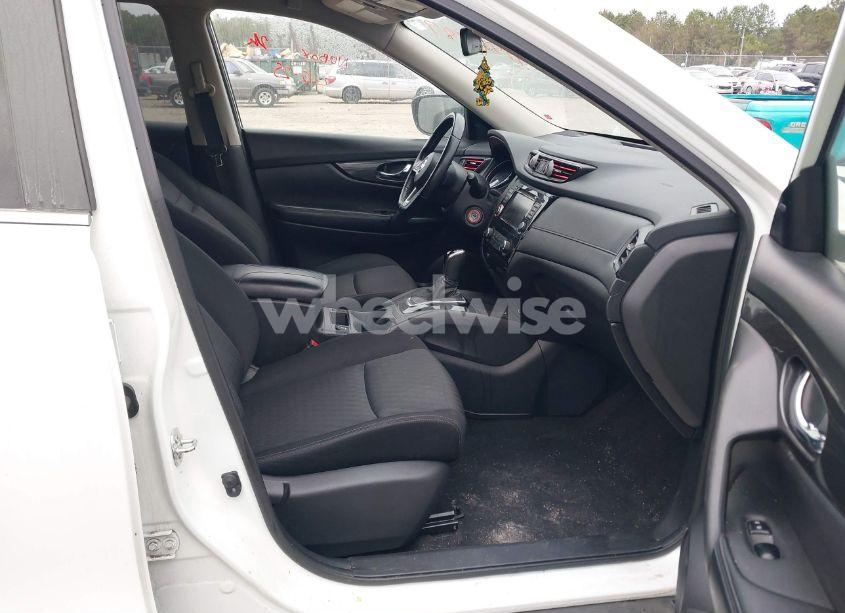 Photo 5 of 2020 Nissan Rogue S FWD (VIN JN8AT2MT2LW037407)