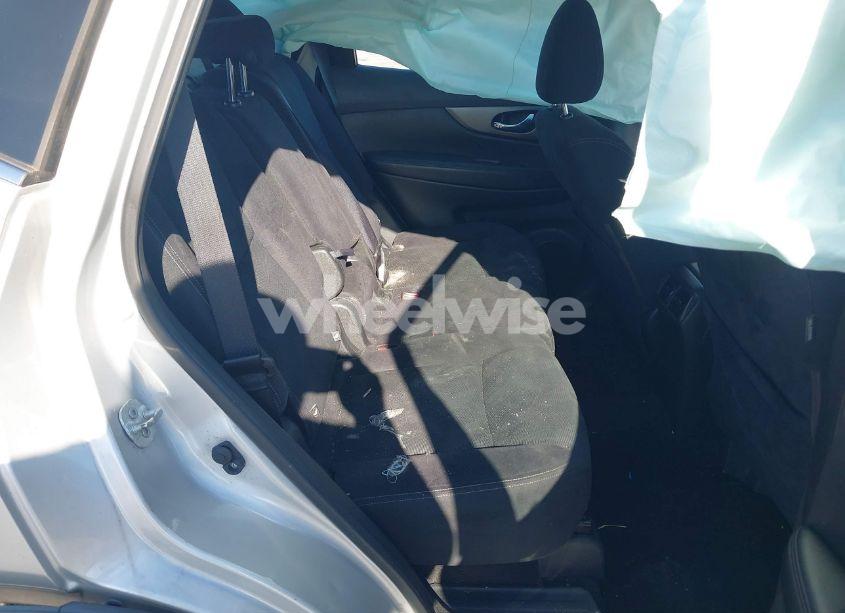 Photo 8 of 2016 Nissan Rogue S (VIN JN8AT2MT3GW002414)