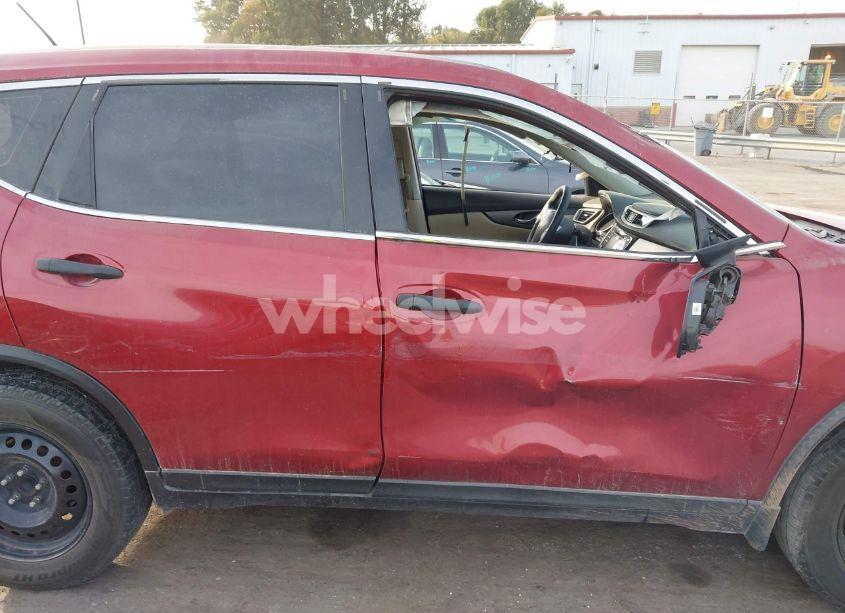 Photo 13 of 2016 Nissan Rogue S (VIN JN8AT2MT3GW018497)