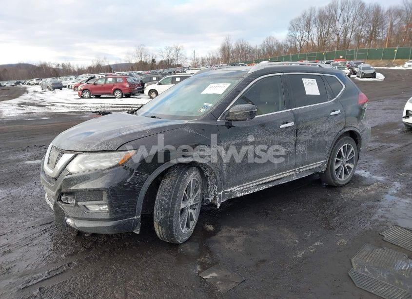 Photo 2 of 2017 Nissan Rogue SL (VIN JN8AT2MT3HW151178)