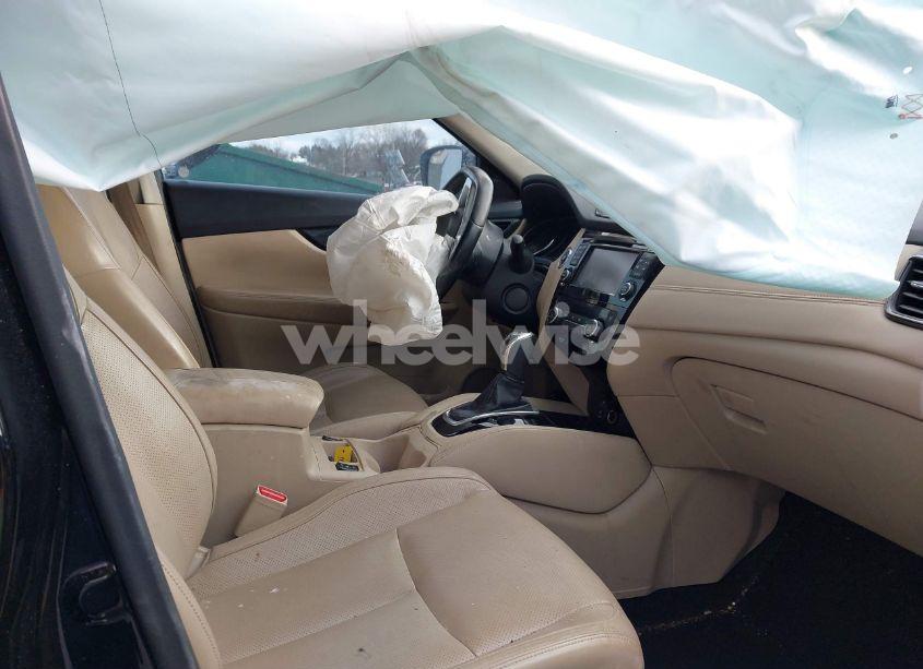 Photo 5 of 2017 Nissan Rogue SL (VIN JN8AT2MT3HW151178)